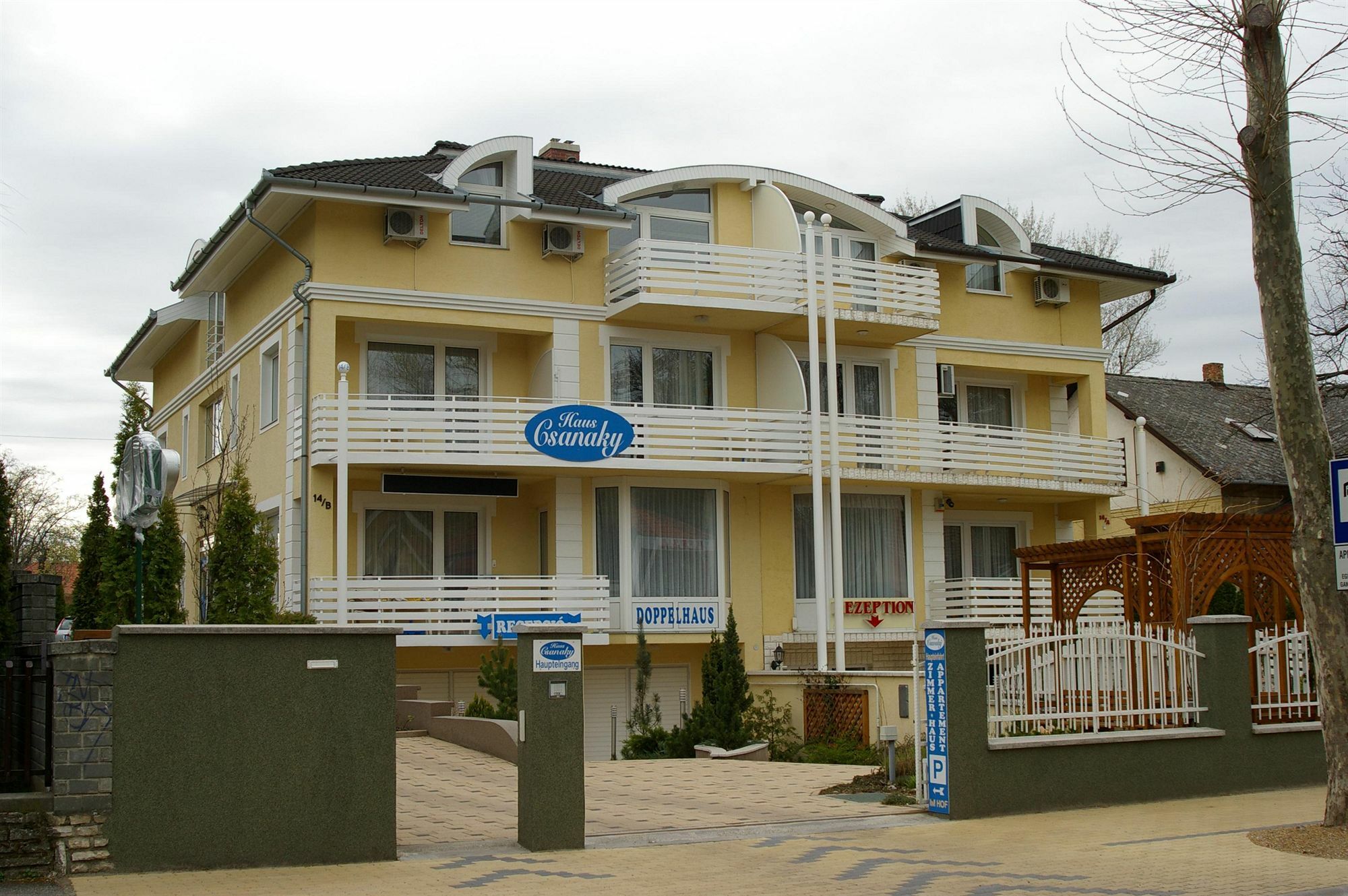Arizona Apartman Шиофок Экстерьер фото