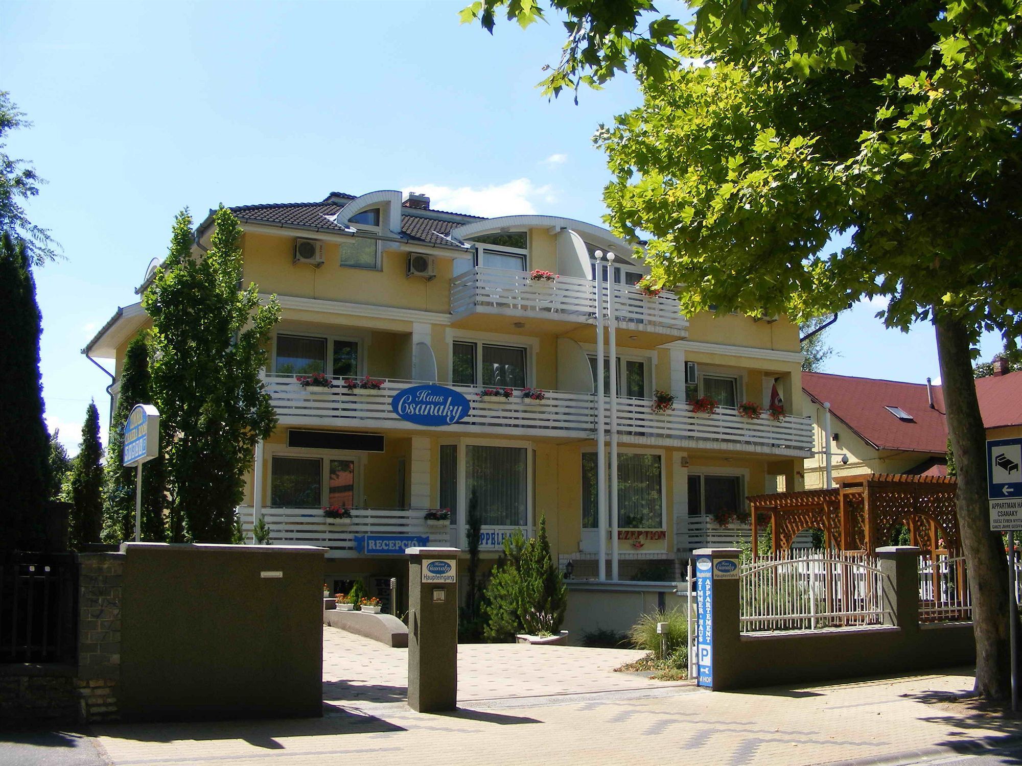 Arizona Apartman Шиофок Экстерьер фото